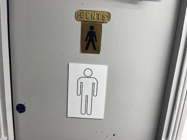 Entrance to men's toilets